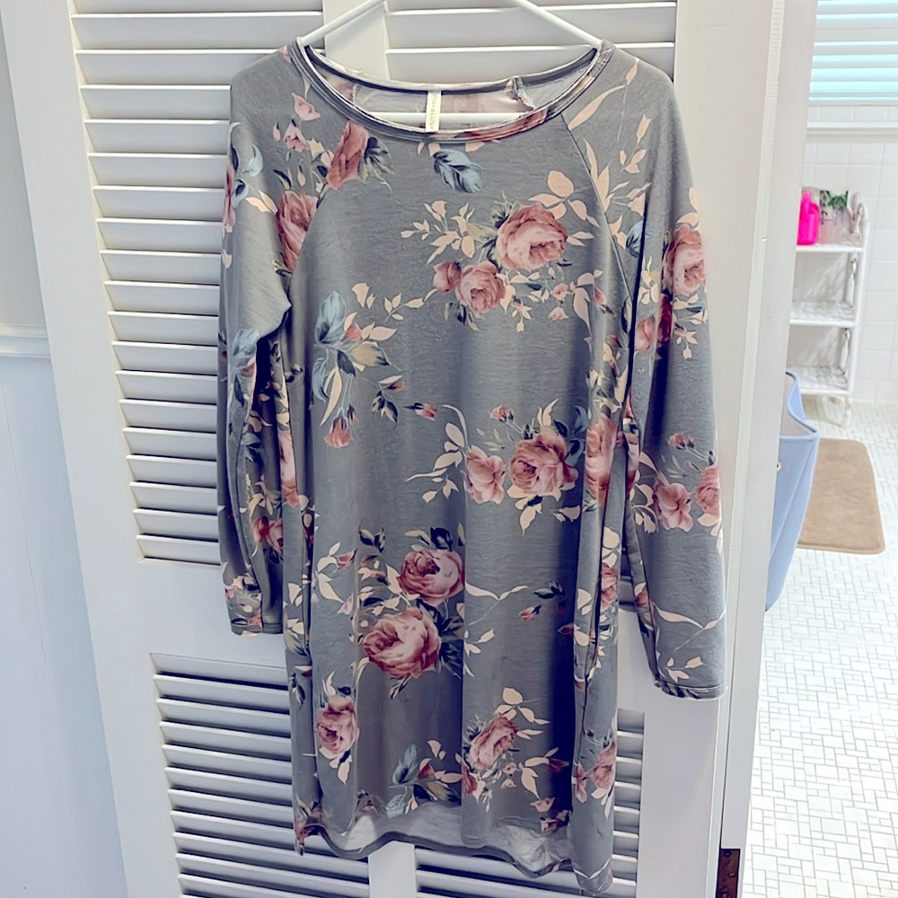 PinkBlush Maternity Dress- barely worn!
